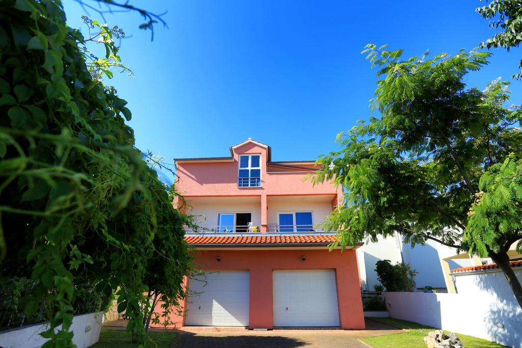 Apartments Leonarda Murter Bagian luar foto