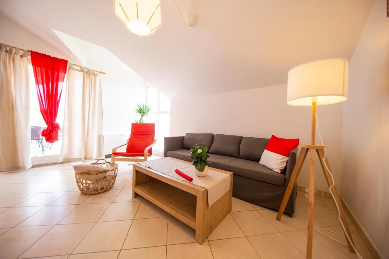 Apartments Leonarda Murter Bagian luar foto